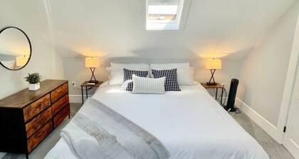 Downtown Portsmouth 2 Bedroom 2 King Beds