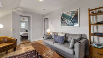 Smart-TV og stereoanlegg