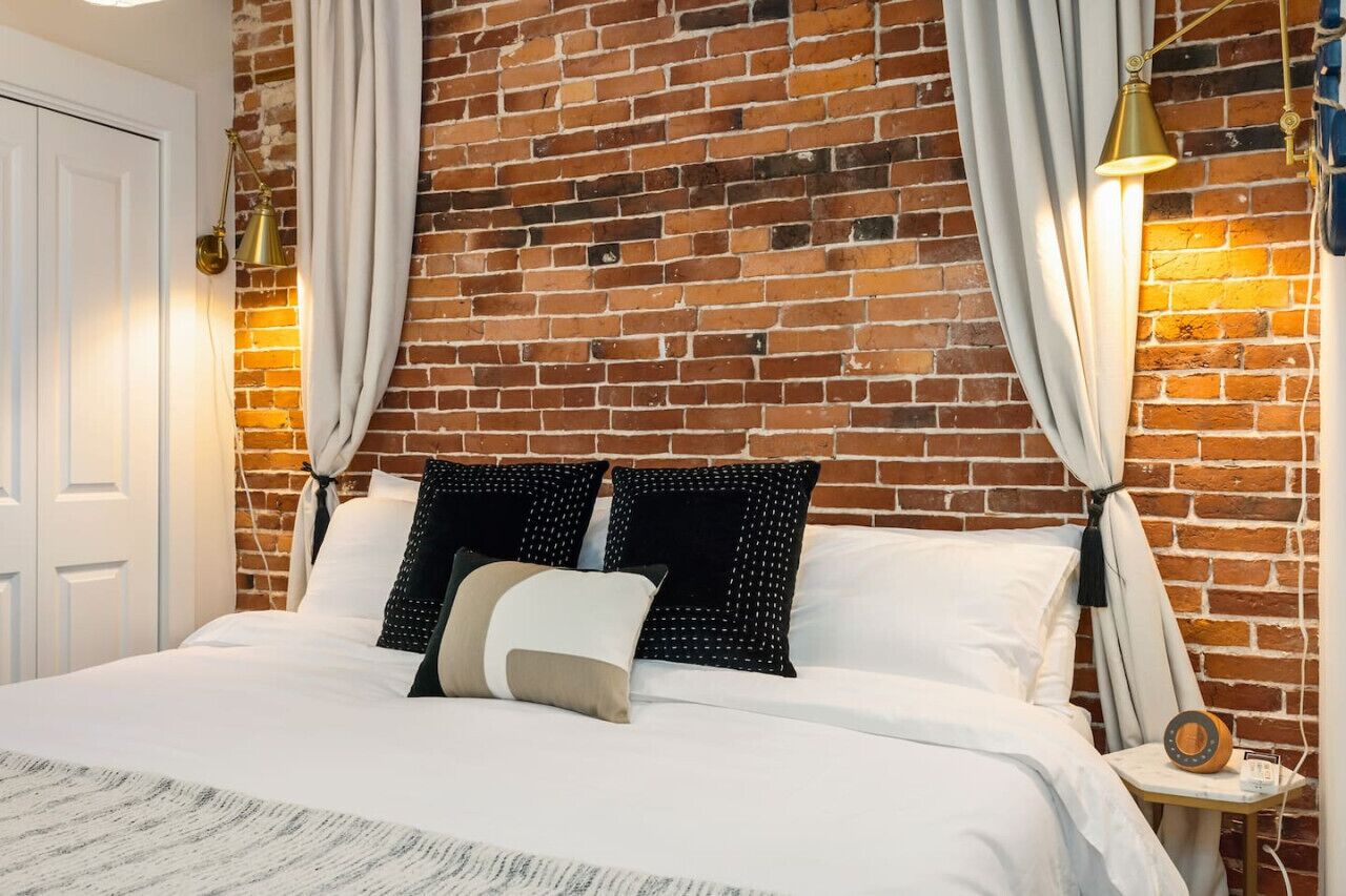 2 dormitorios, tabla de planchar con plancha, wifi y ropa de cama