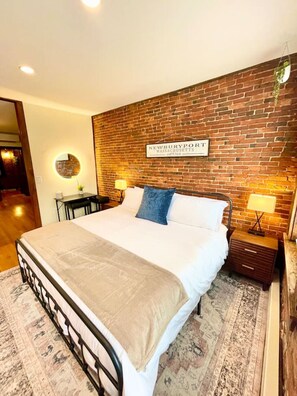 1 bedroom, desk, iron/ironing board, free WiFi