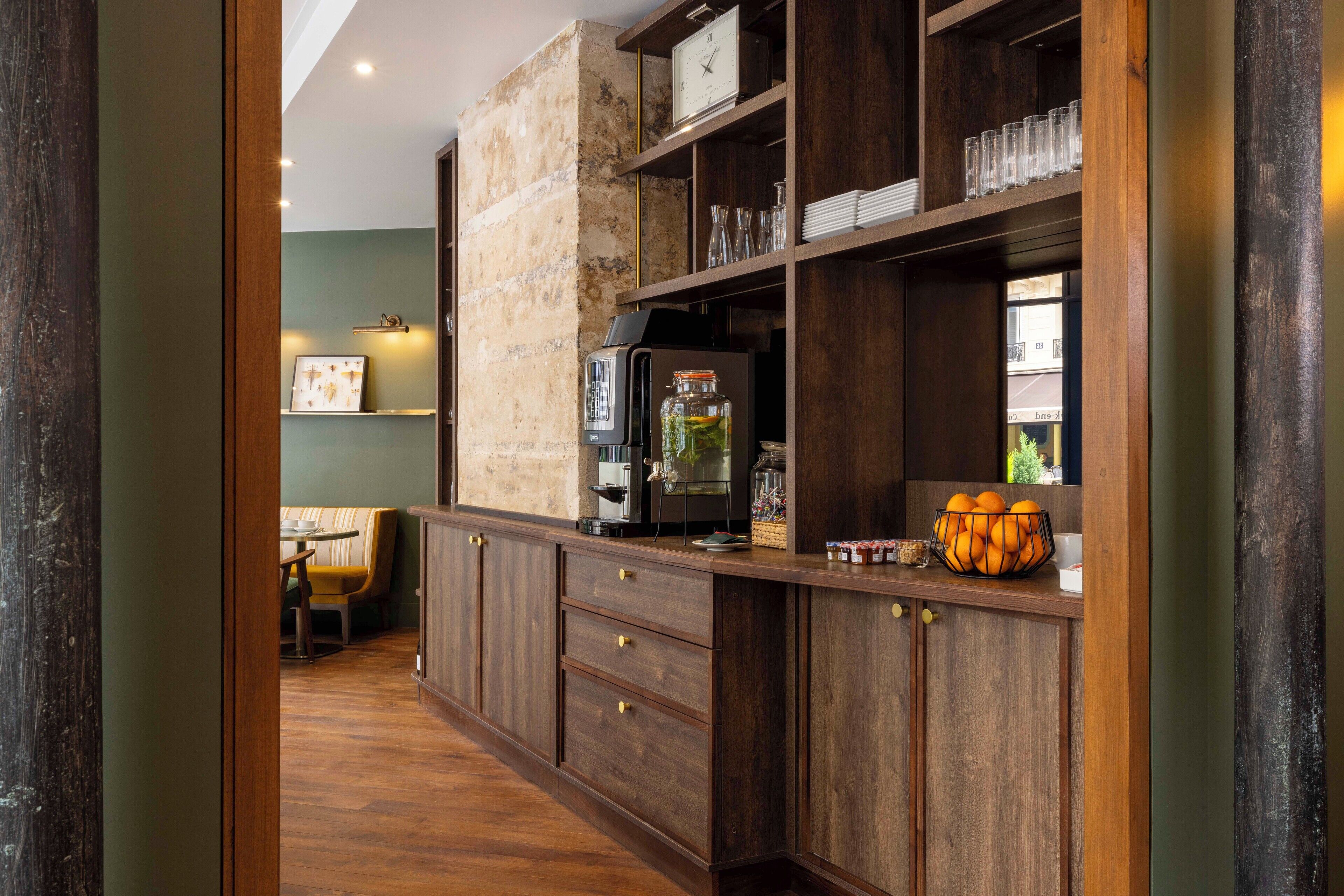 فطور أوروبي يوميًا بتكلفة قدرها (19 EUR للشخص)