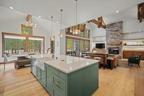 Interior - Luxe Caldera Lodge with Hot Tub, BBQ & Game Room (Sunriver)