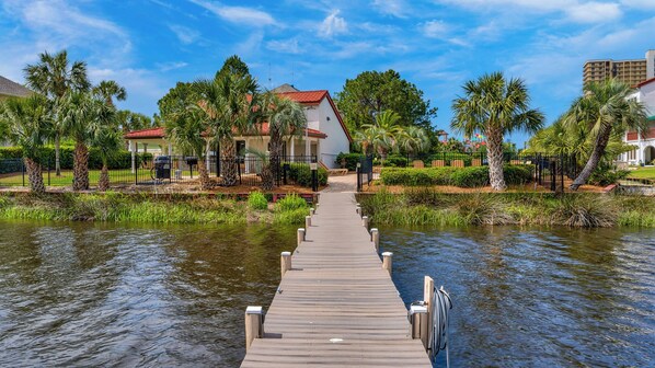 Exterior - Enjoy lagoon views & nearby fun! + Free Tix: Dolphin Cruise, SkyWheel & More! (Panama City Beach)