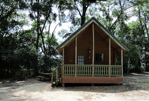 Classic Cabin, Resort View | Terrace/patio - Suwannee River Rendezvous (Mayo)
