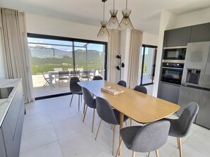 Dining - Villa Caramontinu ALTA - Splendid new villa with heated pool (Sainte lucie de porto vecchio)