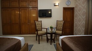1 slaapkamer, een strijkplank/strijkijzer, wifi, beddengoed