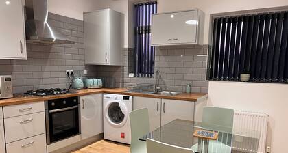 Lux Modern Apartment in Nuneaton