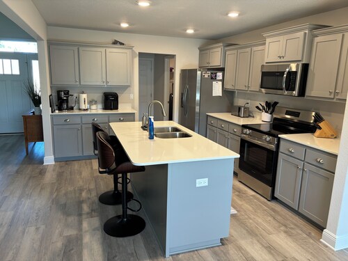 Spacious 4-Bedroom, 2-Bath Home in Crestview, FL - Perfect for Families & Groups