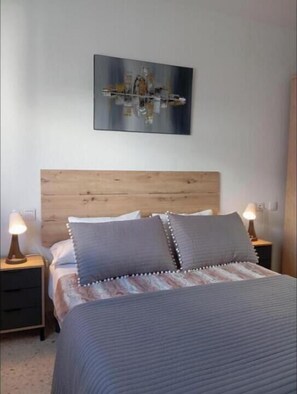 1 bedroom, WiFi, bed sheets
