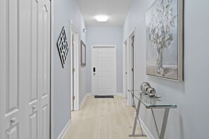 Interior - Family-Friendly 5BD/4BA Townhome with Grill & Pool (Kissimmee)