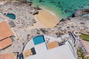 Exterior - Stunning Beachfront Villa w/ Gourmet Chefs, Butlers, Concierge, Gym and more! (San José del Cabo)