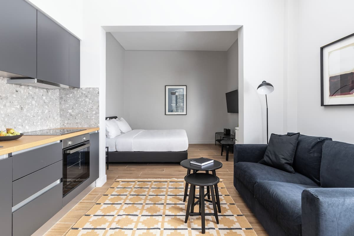 Estudio | 2 habitaciones, decoración personalizada y muebles diferentes