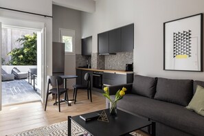 Apartment with Terrace | Private kitchen | Fridge, oven, stovetop, espresso maker - Elliot Petralona, Athens (Athens)