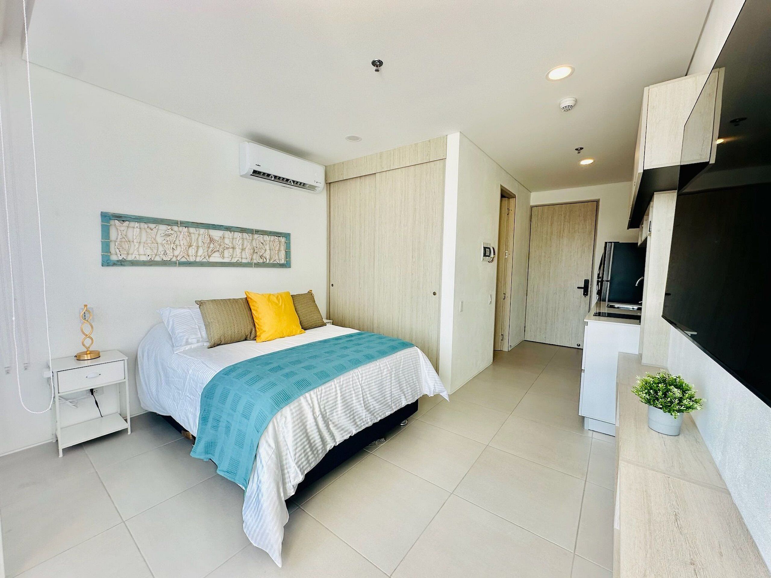 Apartment (QH03I)