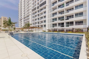 3 outdoor pools