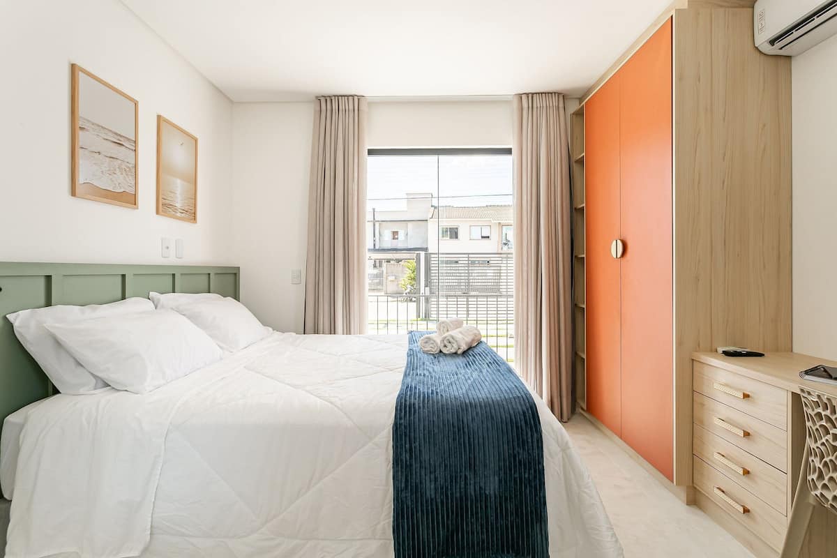 1 habitación, espacio para trabajar con laptop y wifi gratis