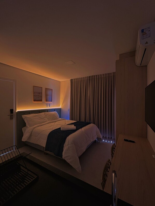 Laptop workspace, free WiFi - Montblanc Godrop (Florianópolis)