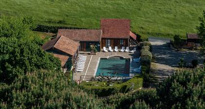 Mésange,Gßte en Dordogne
