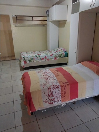Espacio para trabajar con laptop