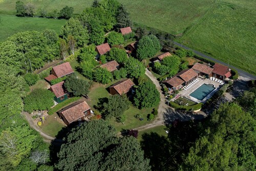 Pinson, Gîte avec spa extérieur idéal couple