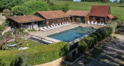 Pinson, Gßte avec spa extérieur idéal couple