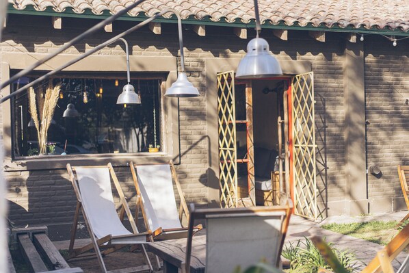 Front of property - Hostel Pura Vida Mae (Yerba Buena)