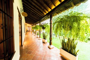 Exterior - BOHEMIA HOTEL BOUTIQUE  (Mompos)