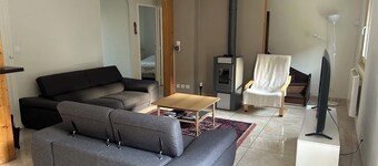 Lovely, charming house within easy reach of Paris