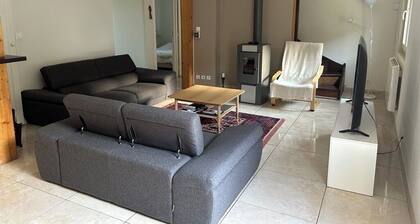 Jolie et charmante maison accessible depuis Paris