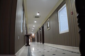 Hallway - Pioneer Hotel Apartments (Muscat)