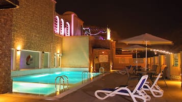 Piscine extérieure