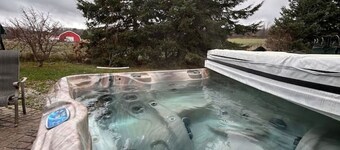 6-Bedroom Modern Escape in Horseshoe-Pool+Hot tub