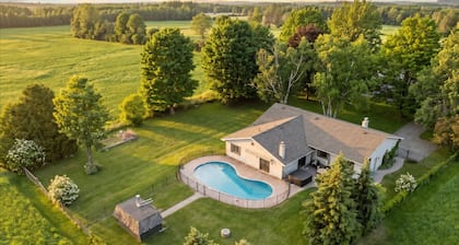 6-Bedroom Modern Escape in Horseshoe-Pool+Hot tub