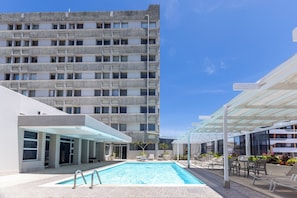 Pool - Designer Sea Point Apartment | Pool + Wifi (Cape Town)