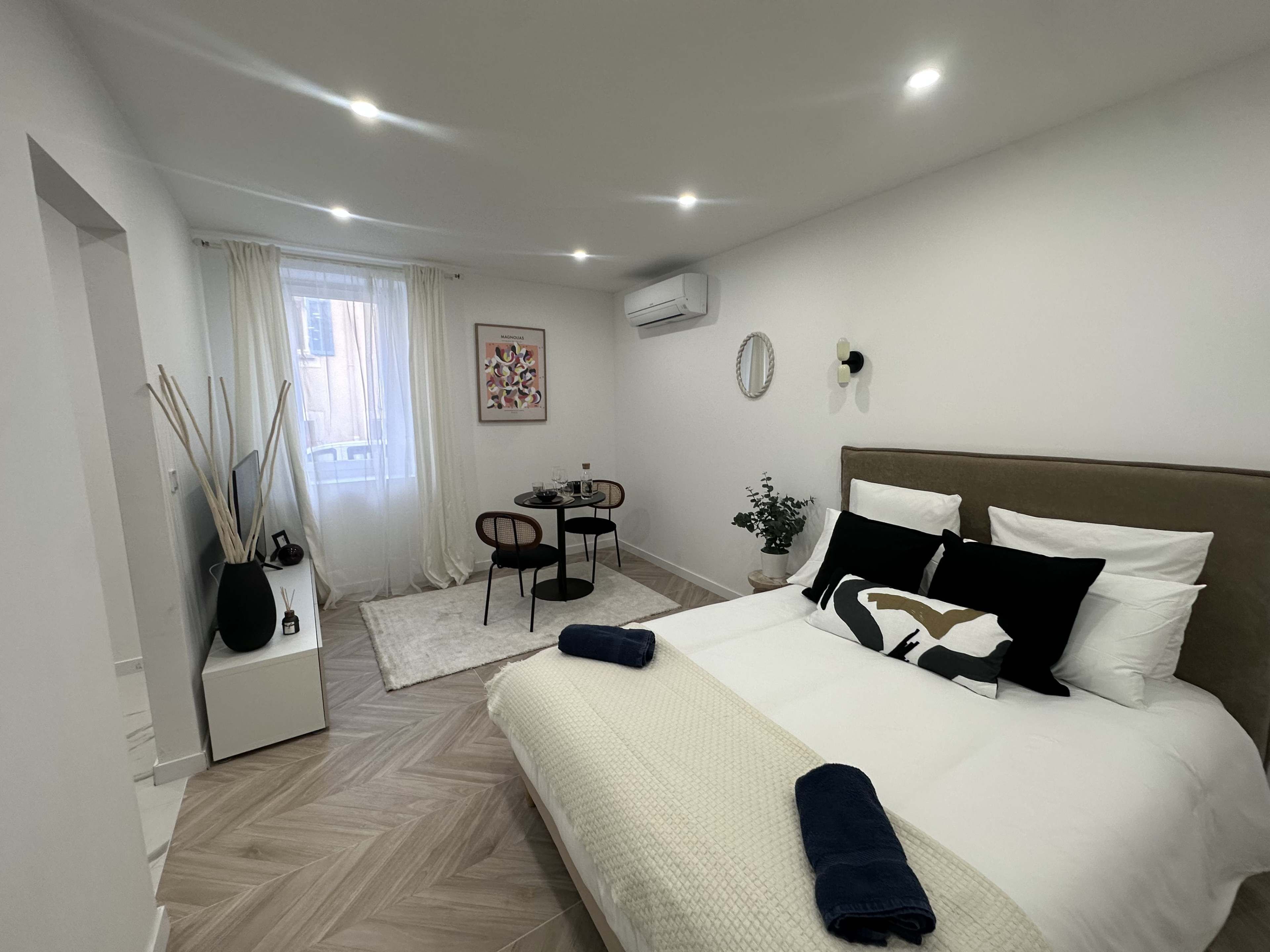 1 soverom, strykejern/-brett, wi-fi og sengetøy