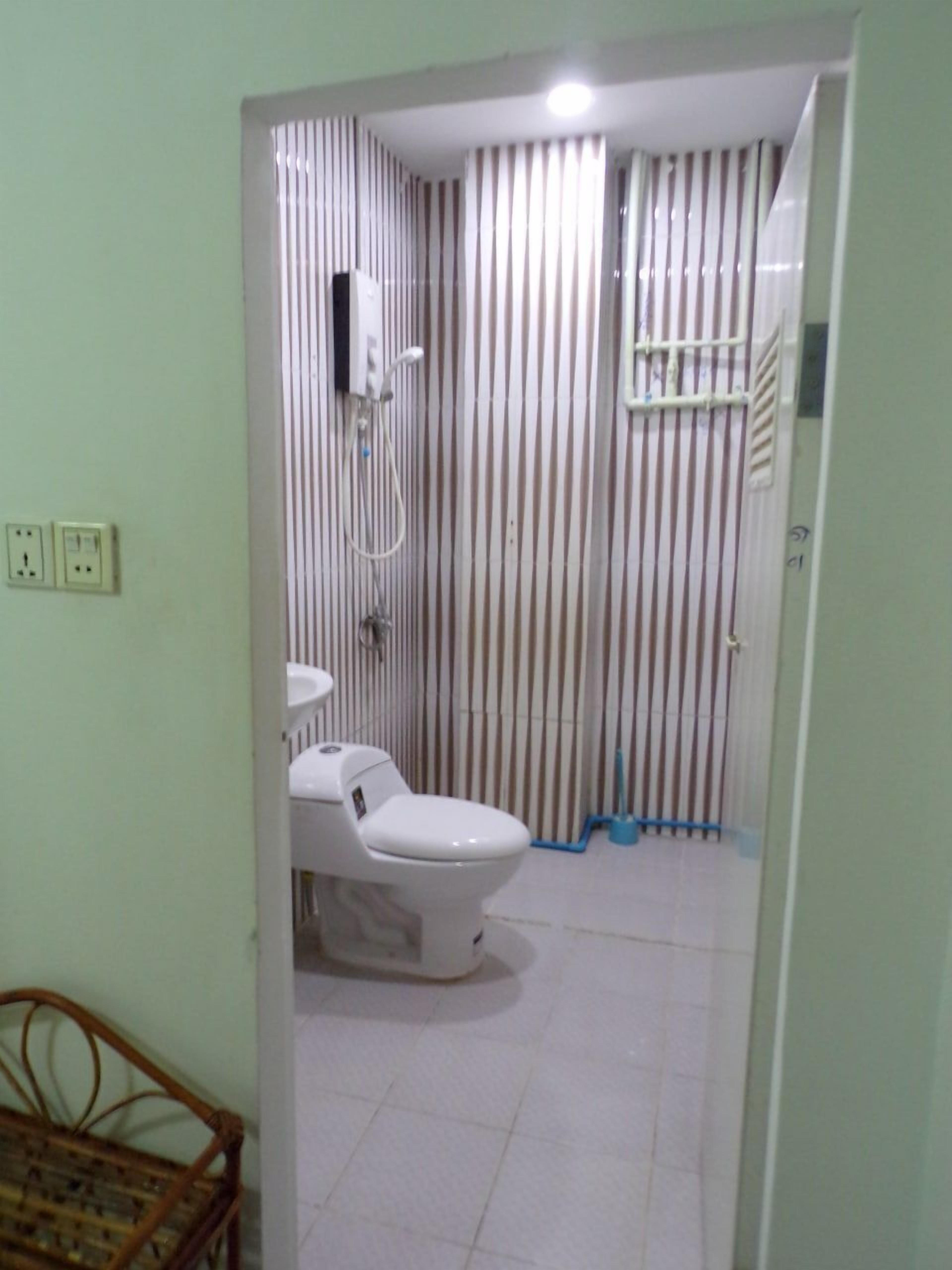 Business Apartment, 1 Bedroom, Non Smoking | Bathroom | Towels