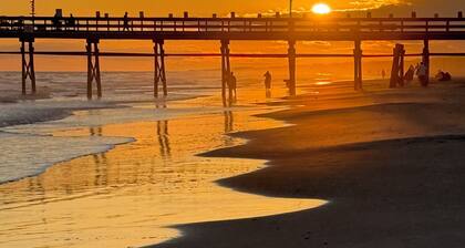 Gorgeous Sunset Pond Views with Coastal Comfort just Minutes to the Ocean