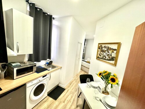 Universidad by Oshun Apartments