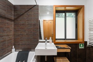 Shower, hair dryer, towels - GuestReady - Seaside Experience in Moledo (Moledo)