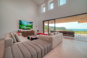 Table tennis, stereo - Iyari Brisas del Pacifico (Punta Mita)