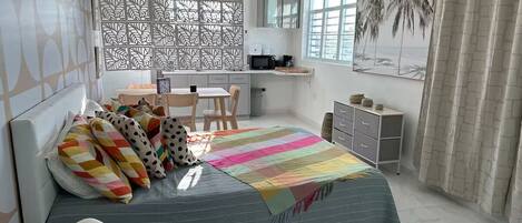 1 bedroom, iron/ironing board, WiFi, bed sheets