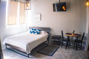 1 bedroom, iron/ironing board, WiFi