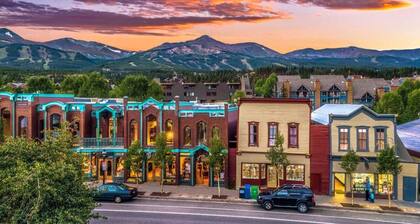 Baldy Mountain Basecamp - Pet Friendly! - Free Shuttle Access