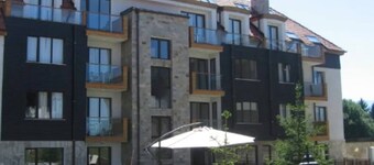 Picturesque Apartment in beautiful setting with Mountain and Ski Slope Views