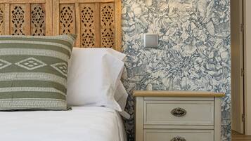 3 slaapkamers, een strijkplank/strijkijzer, wifi, beddengoed