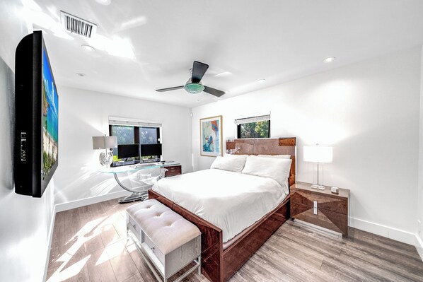 2 bedrooms, desk, iron/ironing board, travel crib