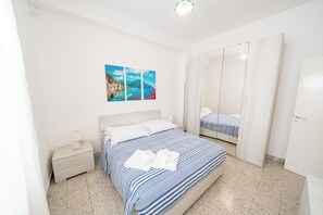 1 soverom, strykejern/-brett, wi-fi og sengetøy