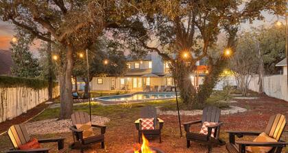 Modern Oasis! Pool, Mini-Golf, Game Room, Theatre!