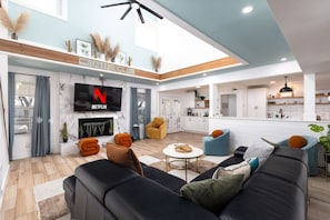 Interior - Modern Oasis! Pool, Mini-Golf, Game Room, Theatre! (San Antonio)