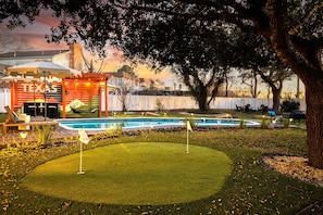Property grounds - Modern Oasis! Pool, Mini-Golf, Game Room, Theatre! (San Antonio)